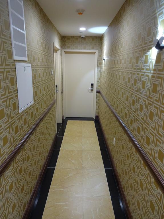 Pitkin Hotel New York Bagian luar foto
