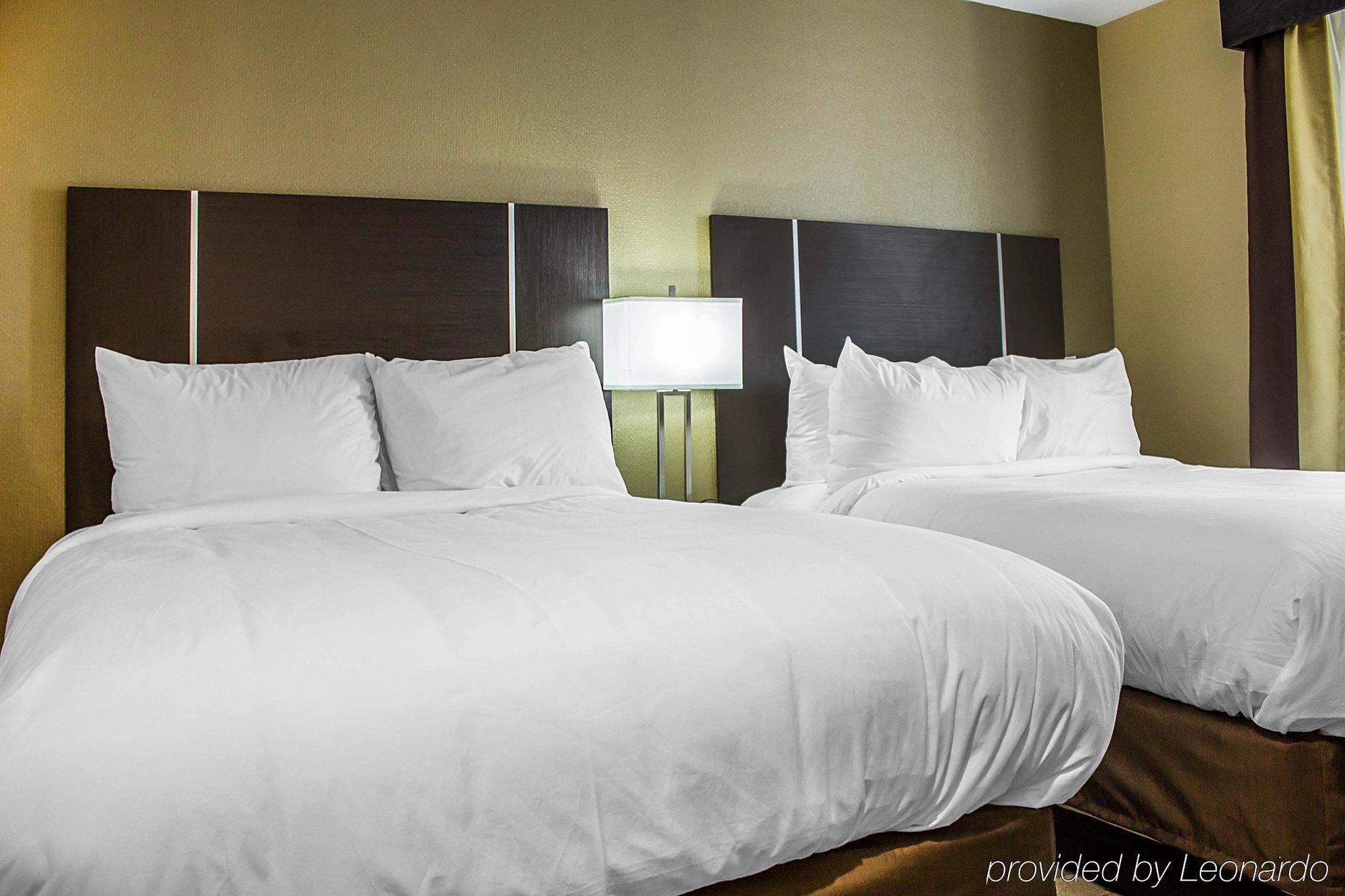 Pitkin Hotel New York Bagian luar foto