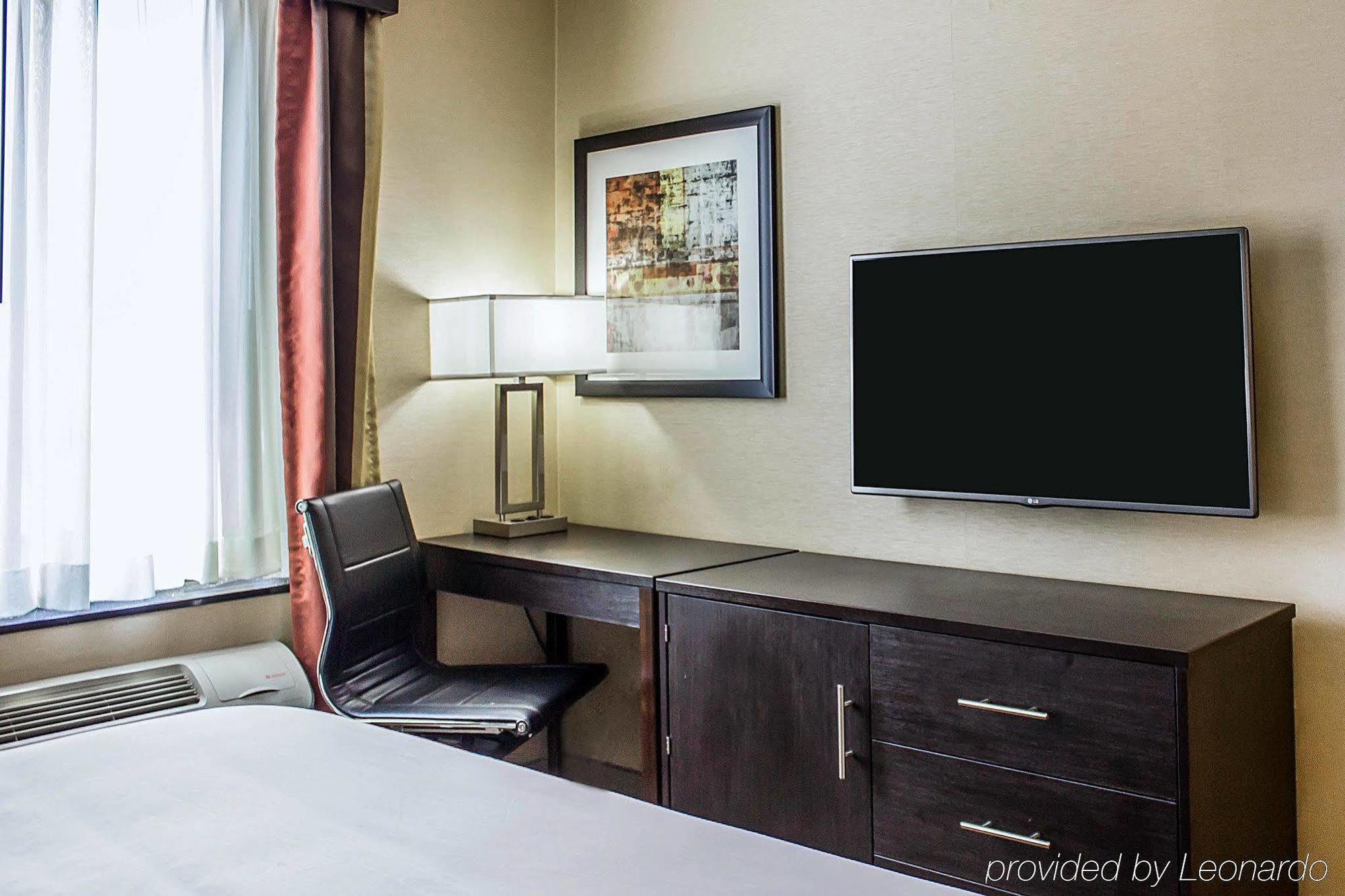 Pitkin Hotel New York Bagian luar foto